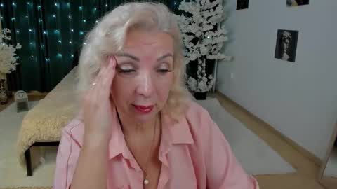 Lilia online show from December 15, 9:36 am