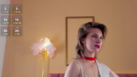 Lilian  online show from June 8, 1:28 am