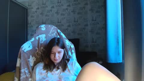 liliawoolf online show from March 26, 12:18 pm