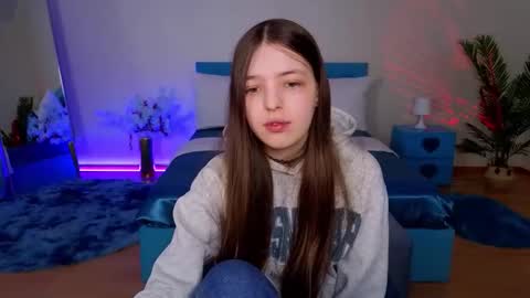 Lili Bakery online show from April 18, 2:58 am