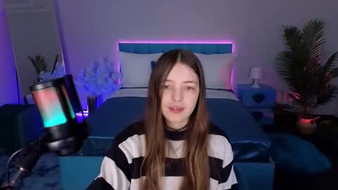 Lili Bakery online show from December 22, 2:47 am