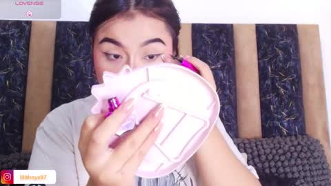 lilithnyx_x online show from May 19, 2:46 pm