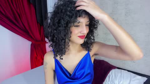 Snapshot of lilithsteinberg chatting on December 29, 7:11 pm jessi 3 online show from December 29, 7:11 pm