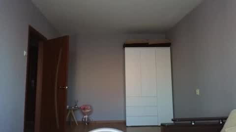 Lillian online show from December 20, 11:14 am