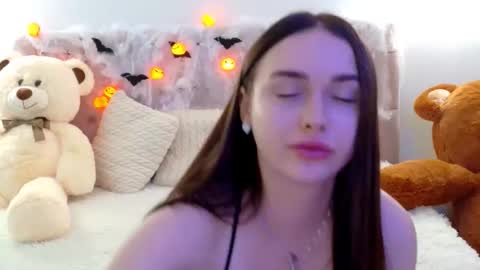 Snapshot of lilliana_moon chatting on October 23, 7:14 am lilliana_moon online show from October 23, 7:14 am