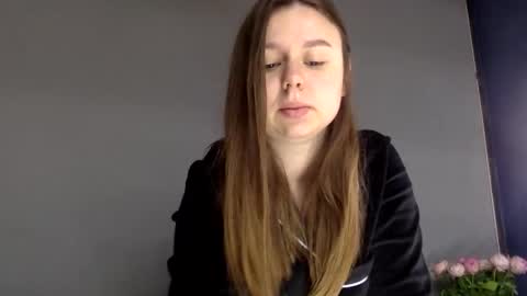 Lily online show from October 21, 7:34 am