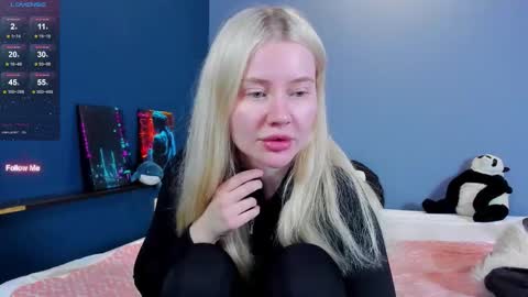 lillie_berry online show from March 4, 6:09 am