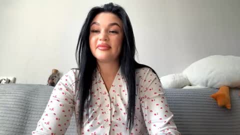 Stella online show from April 2, 3:26 am