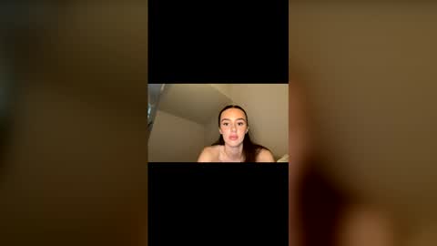 lilly415394 online show from April 18, 2:58 am