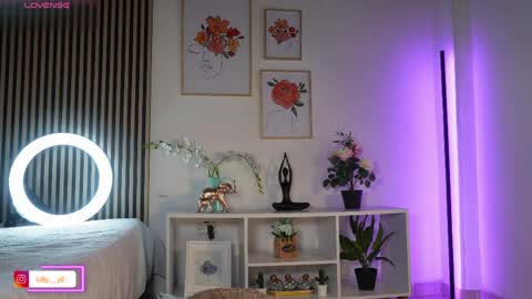 Sofia online show from April 11, 1:48 pm