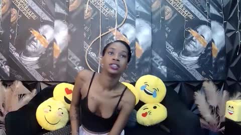 lilmissbaddiexxx online show from February 16, 6:30 pm