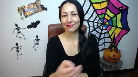 lilugrants online show from October 15, 7:05 pm