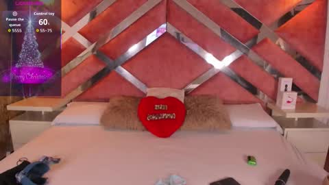 Lily online show from November 28, 9:29 pm