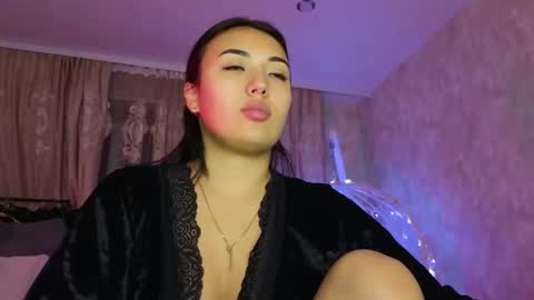 Lily online show from February 4, 3:15 pm