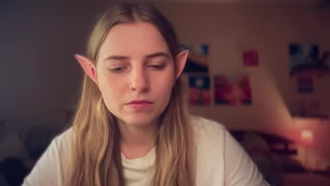 Lily online show from October 27, 5:08 pm