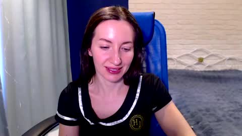 Lily online show from March 23, 9:37 am