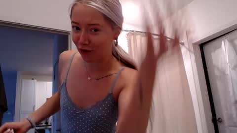 Lily Monroe online show from November 10, 1:06 pm