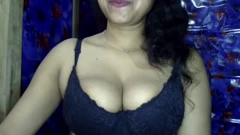 limaakter246618 online show from April 13, 4:52 pm