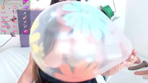 Lin  online show from March 18, 9:20 pm