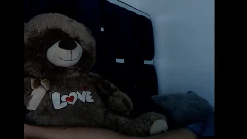 linda      online show from February 12, 4:36 am