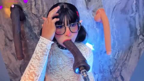 linda_sofi__ online show from April 9, 8:36 pm