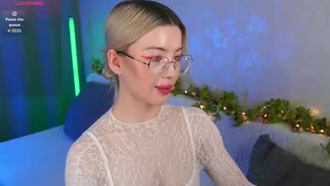 Linda online show from June 12, 5:04 am