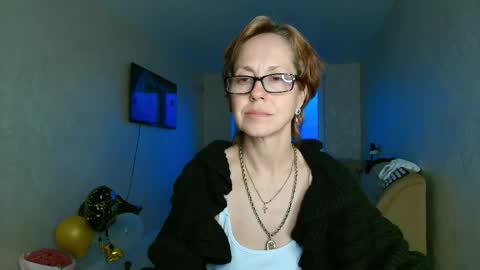 Liora Weiss online show from May 12, 4:35 pm