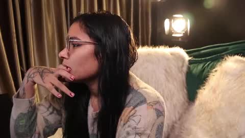 Lire online show from February 6, 3:59 am