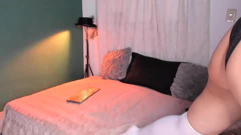 liry online show from April 11, 6:11 pm