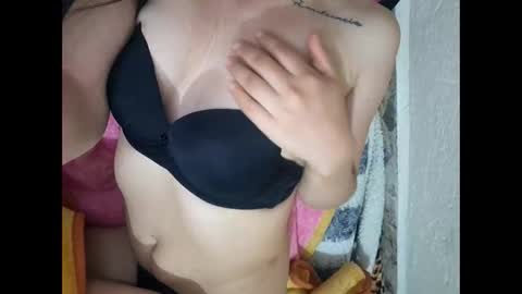 lisa222846198 online show from November 9, 4:41 am