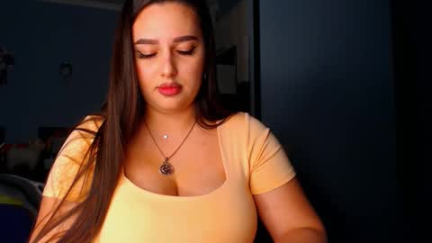 lisa_lady_golden online show from September 13, 7:44 pm