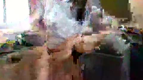 lisa larry online show from February 13, 6:09 am