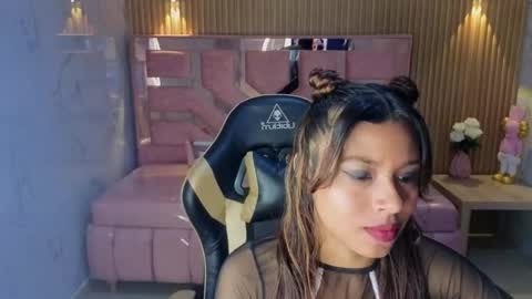 Liz online show from June 6, 8:48 pm