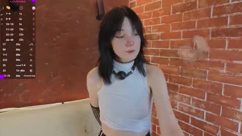 Lisa online show from February 22, 7:15 pm