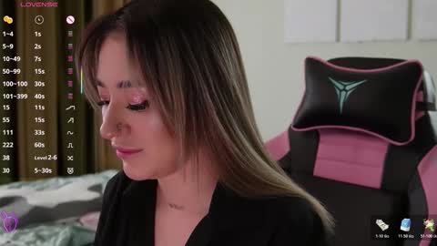   LISA   online show from November 9, 3:19 pm