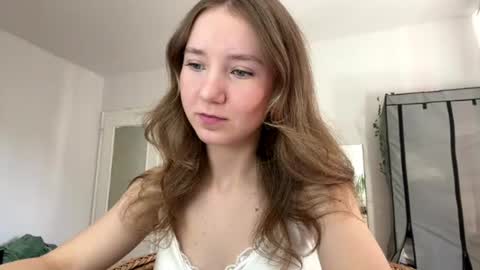 lisasmall online show from June 29, 2:06 pm