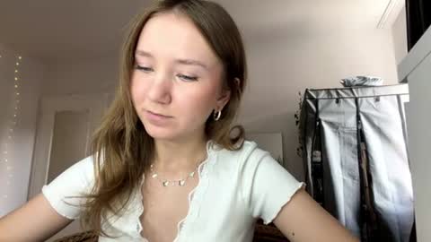 lisasmall online show from July 19, 5:04 pm