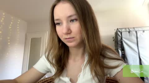 lisasmall online show from July 5, 2:12 pm