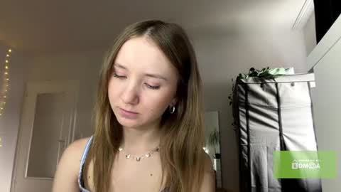 lisasmall online show from July 22, 5:36 pm