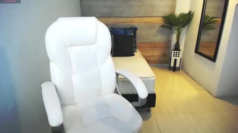 Liseth Fox online show from February 8, 12:17 pm