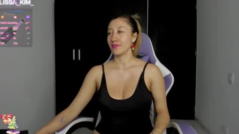 Lissa Kim online show from January 12, 3:57 pm