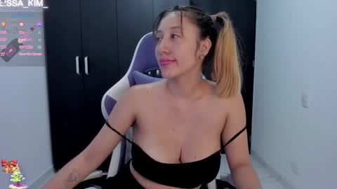 Lissa Kim online show from January 4, 1:31 pm