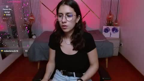 Lita online show from April 15, 7:58 pm