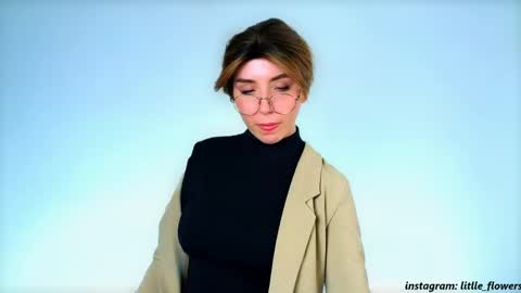 Lana online show from April 18, 8:20 pm