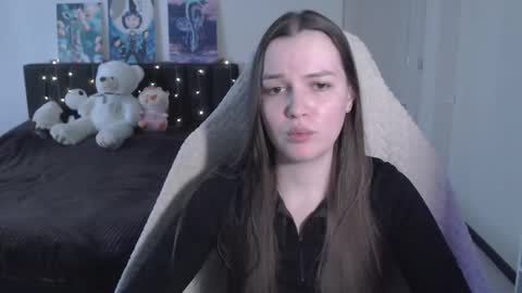 little__flowers online show from March 1, 9:09 am