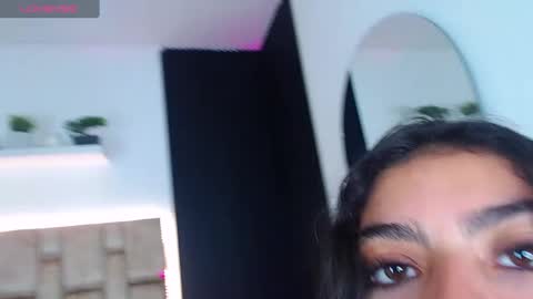 Sophie ---- connected from 1400 to 2100 Colombia time online show from January 7, 7:59 pm