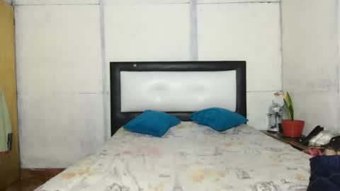 Snapshot of little_devil_diablita90 chatting on October 22, 11:26 am Diablita online show from October 22, 11:26 am