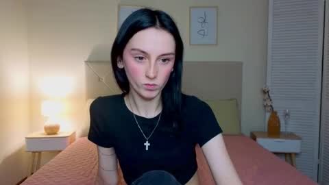 Snapshot of little_mollee chatting on October 4, 8:24 pm little_mollee online show from October 4, 8:24 pm