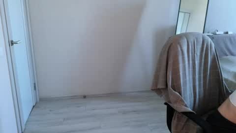 little_pretty_woman online show from May 23, 3:10 pm