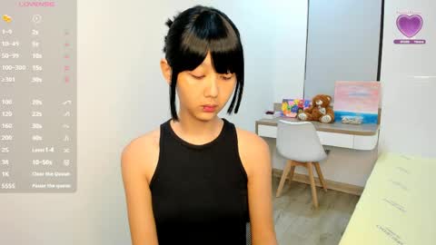 Yena and Gabby online show from May 30, 1:31 pm
